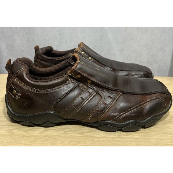 Skechers Mens Size 8 Relaxed Step Diameter Slip On Shoes 61779 Brown Leather - Picture 1 of 9
